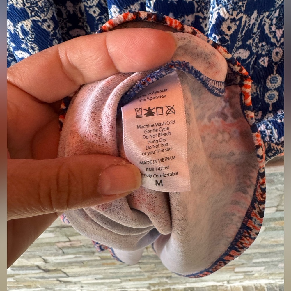 Lularoe - Picture 2 of 4